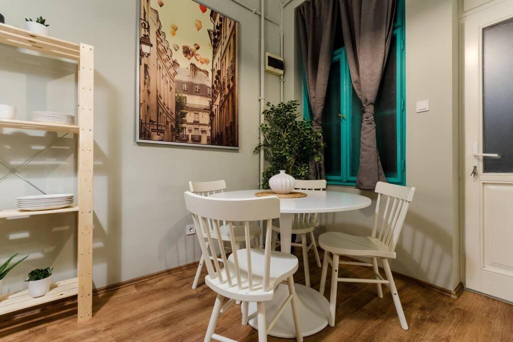 Cosy Apartment In Party District K30 Budapest Exterior photo